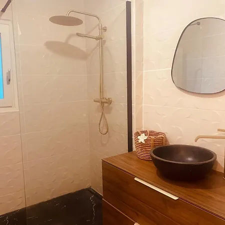 Apartment Cozy Near Center And Train Station